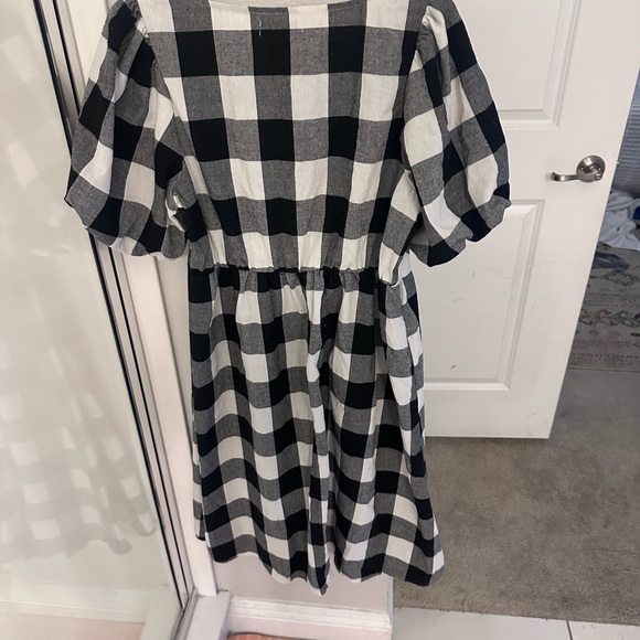 Checkered Dresss - Picture 3 of 6